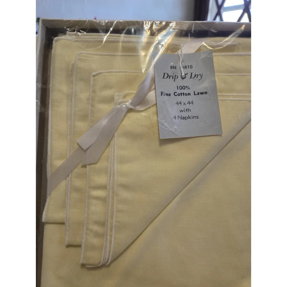 Vintage Kaye Walt Creation 44